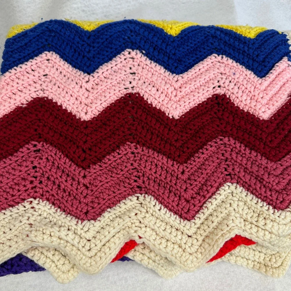 Colorful Crochet Afghan‎ Blanket Throw Retro Chevron Pattern Handmade 52x34